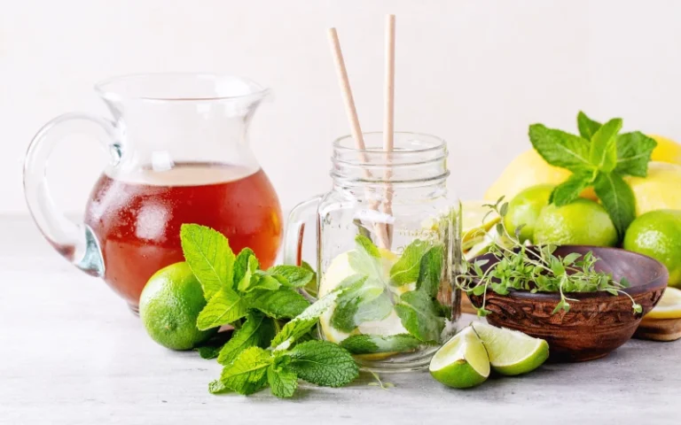 Thés Detox : Conseils pour Éliminer les Toxines